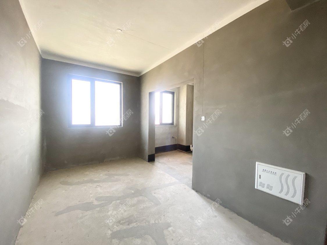 镇江凤凰郡在售二手房源室内图_小牛看房