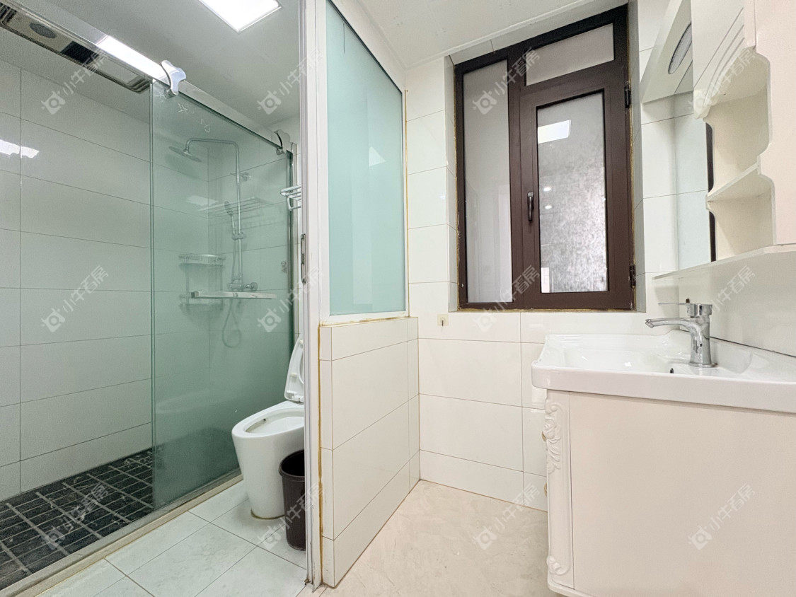 镇江滨河凤凰城在售二手房源室内图_小牛看房