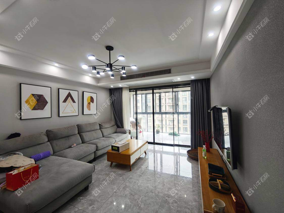 镇江天颐城在售二手房源室内图_小牛看房