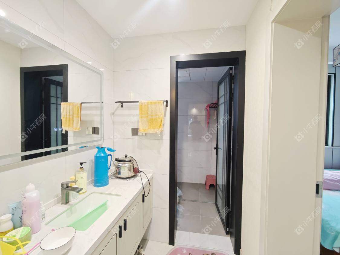 镇江鸿运楼在售二手房源室内图_小牛看房