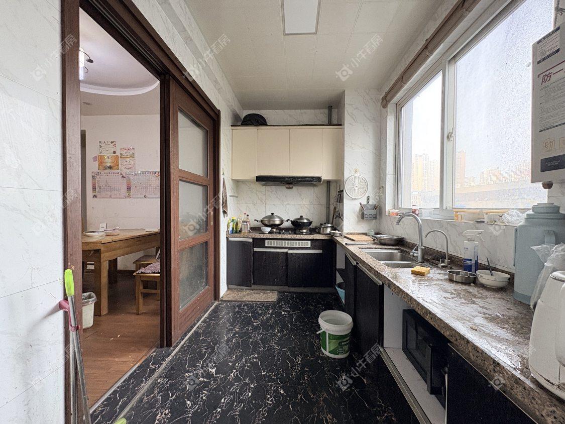 镇江碧桂园在售二手房源室内图_小牛看房