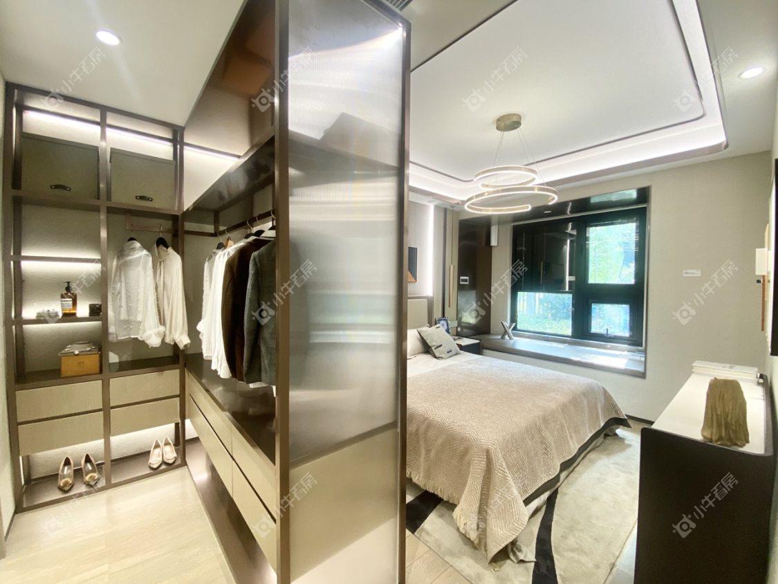 镇江融创华南映在售二手房源室内图_小牛看房