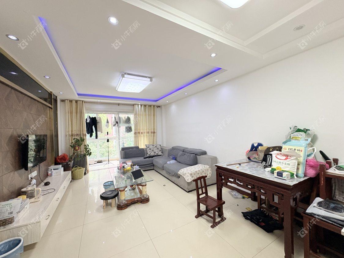 镇江凰嘉花苑在售二手房源室内图_小牛看房