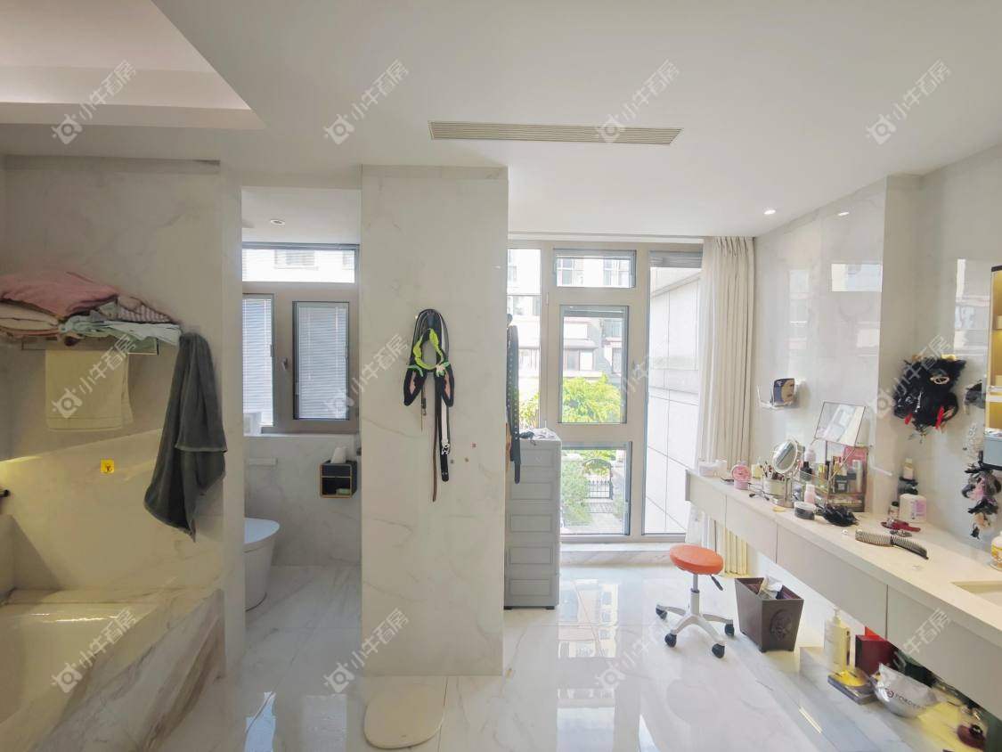 镇江丹凤国际在售二手房源室内图_小牛看房