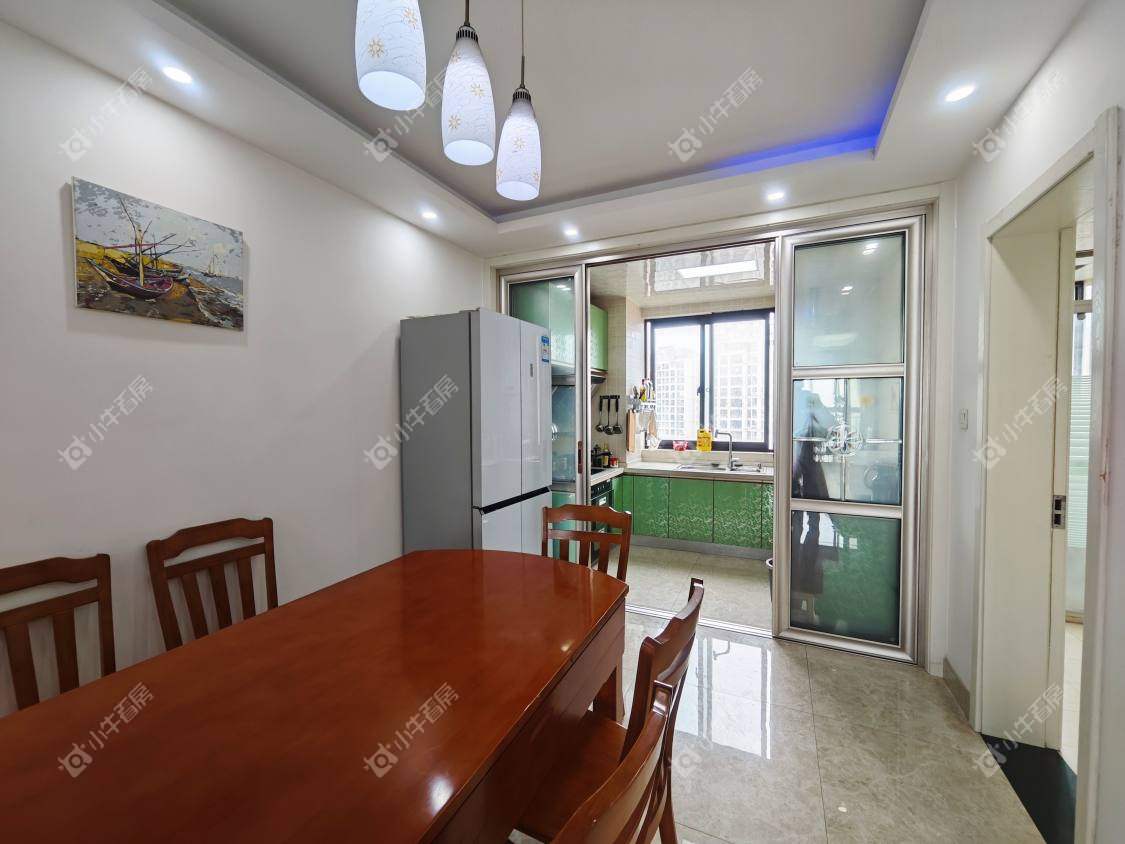 镇江嘉源首府在售二手房源室内图_小牛看房