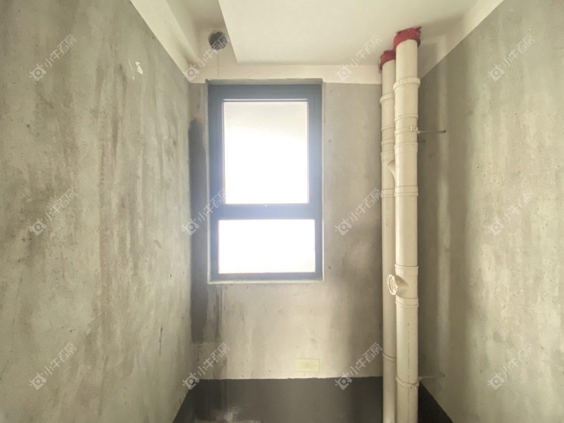 镇江融创华南映在售二手房源室内图_小牛看房