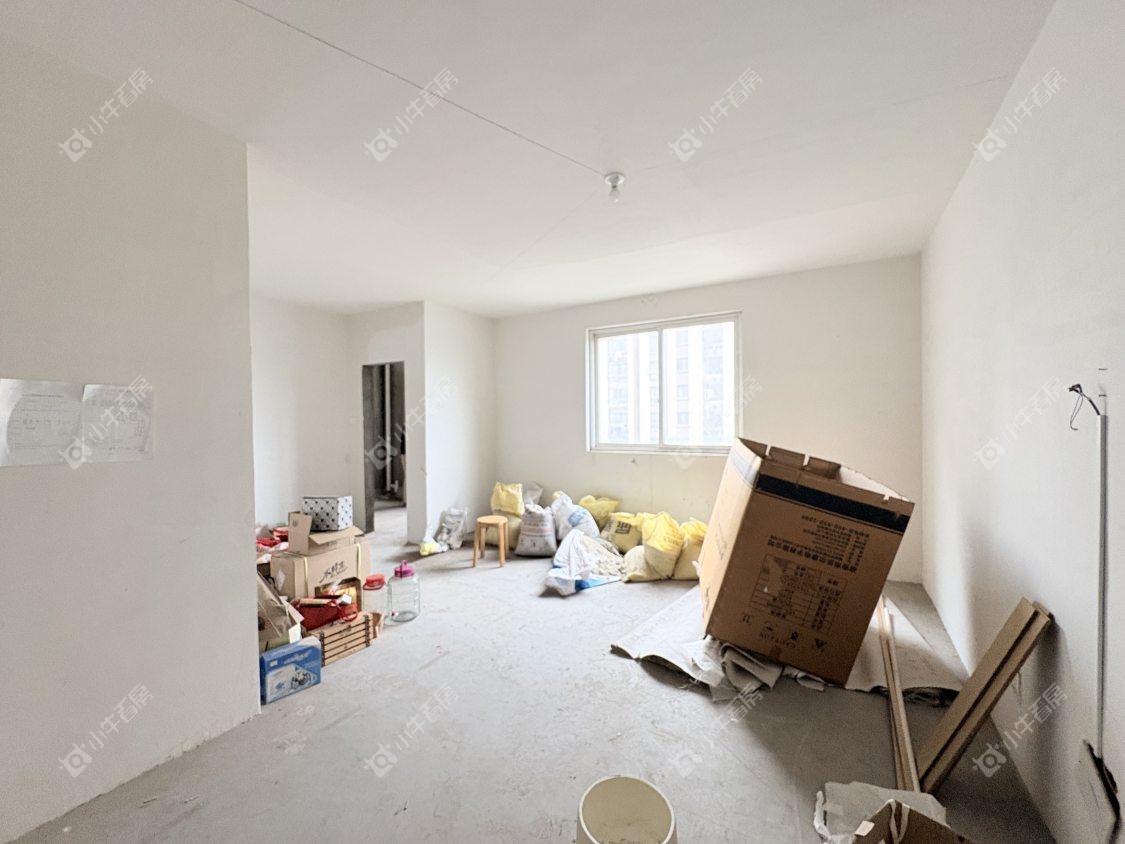 镇江东南新城在售二手房源室内图_小牛看房