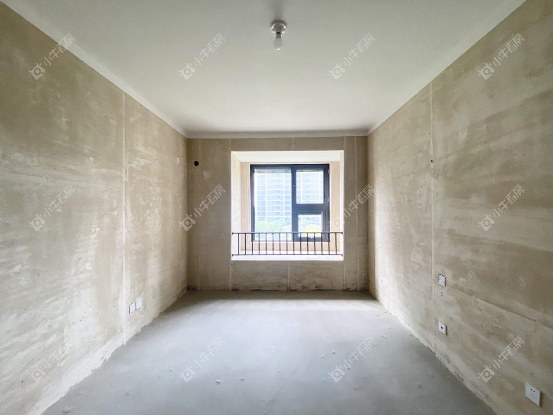 镇江融创华南映在售二手房源室内图_小牛看房