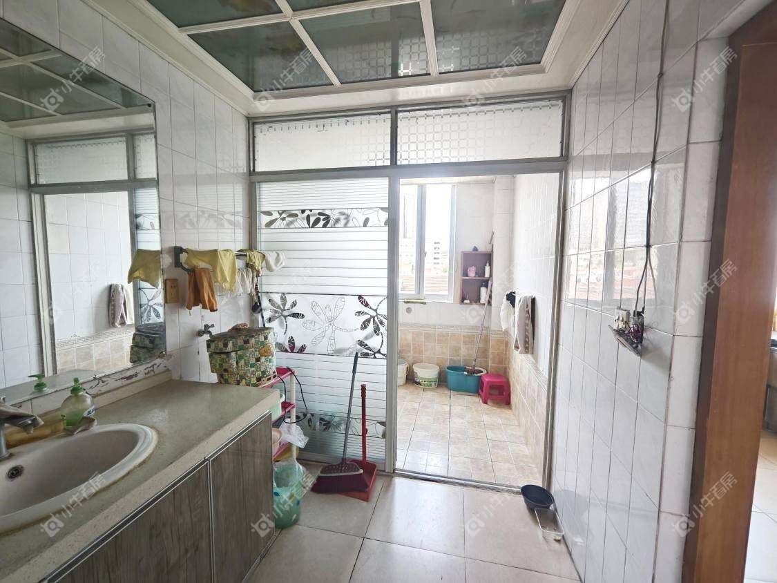 镇江生资公司公寓在售二手房源室内图_小牛看房