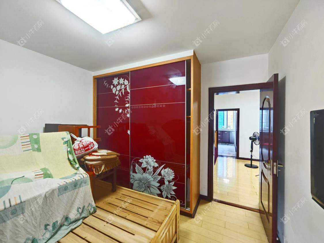 镇江台阳小区在售二手房源室内图_小牛看房