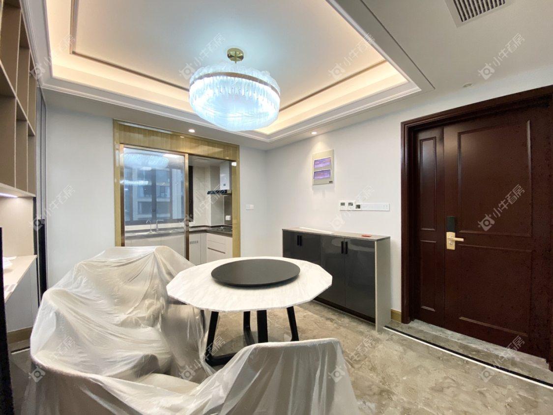 镇江红星天铂在售二手房源室内图_小牛看房