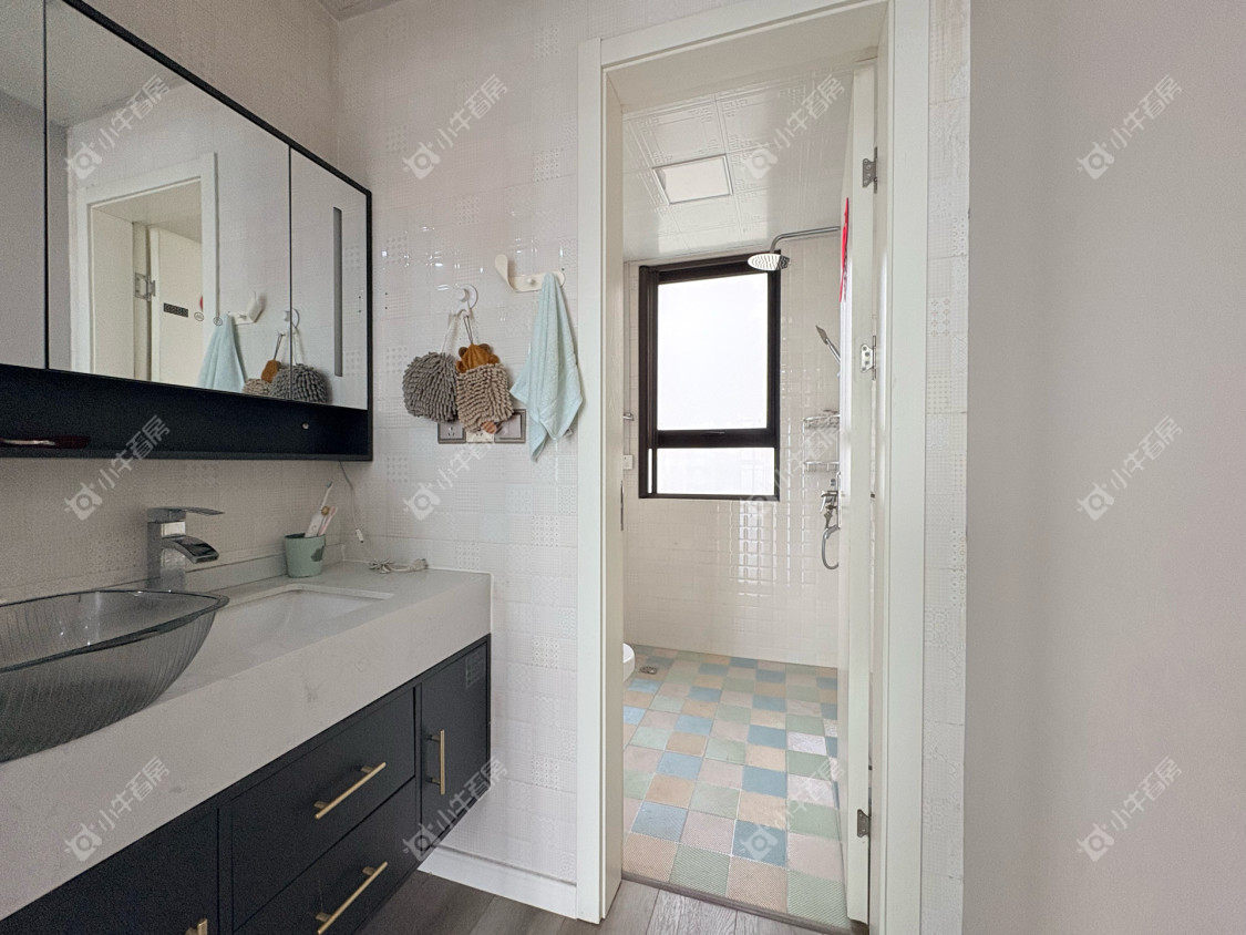 镇江信达香堤国际在售二手房源室内图_小牛看房