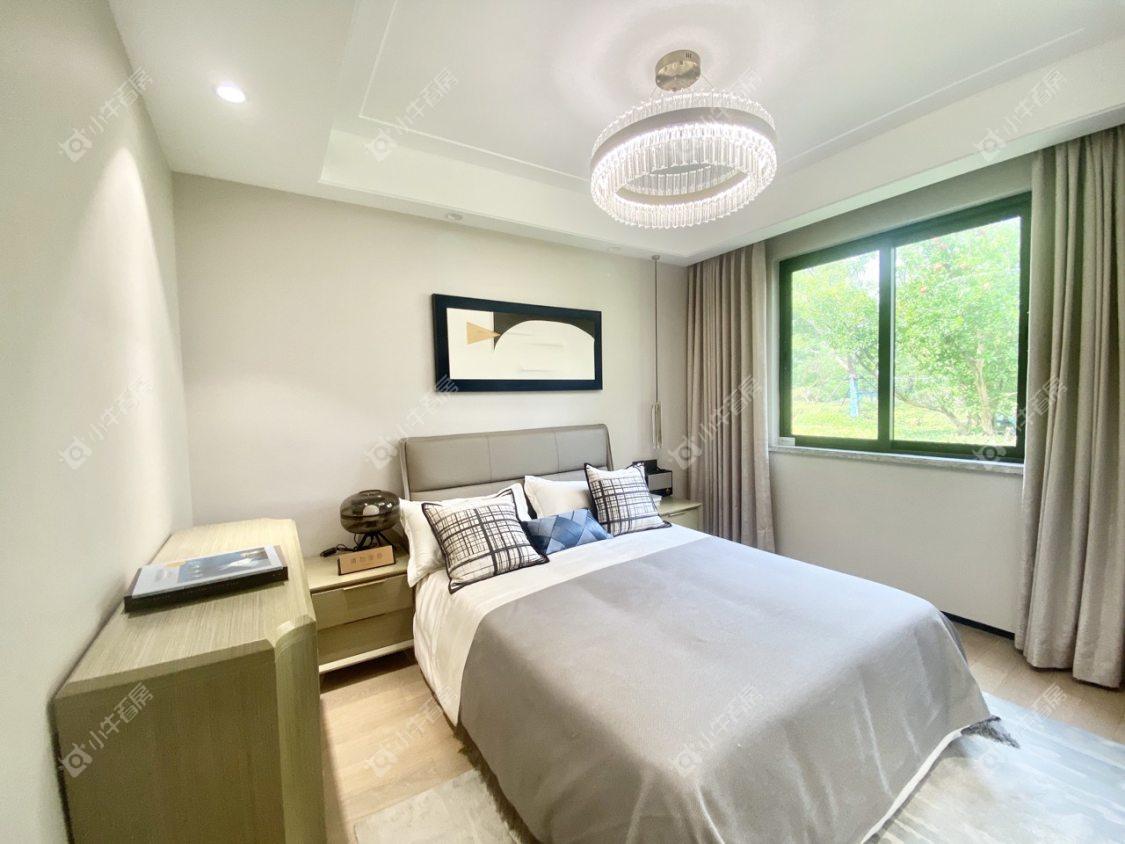 镇江融创华南映在售二手房源室内图_小牛看房