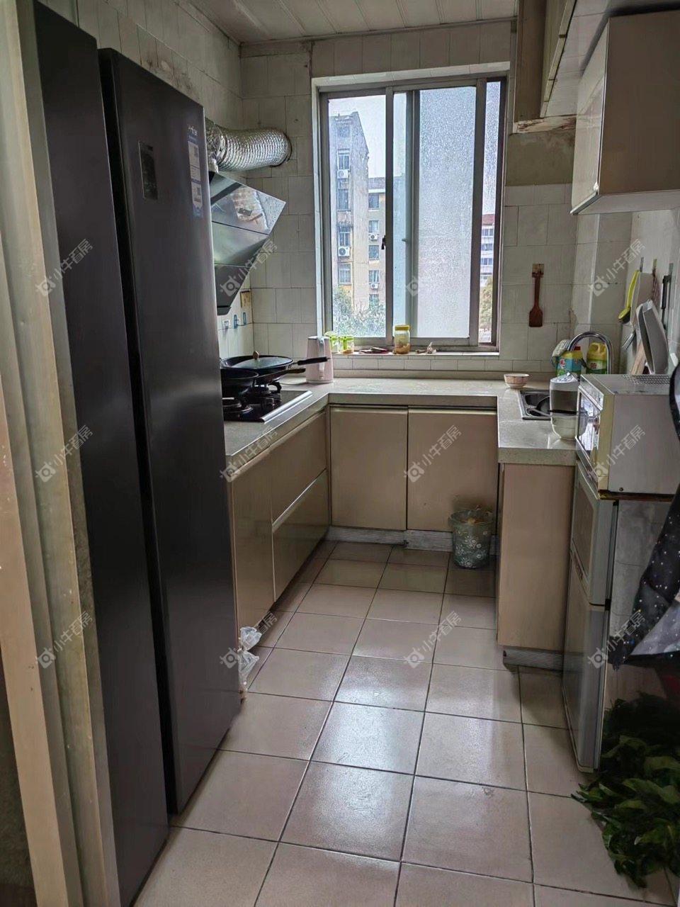 镇江万善园一村在售二手房源室内图_小牛看房