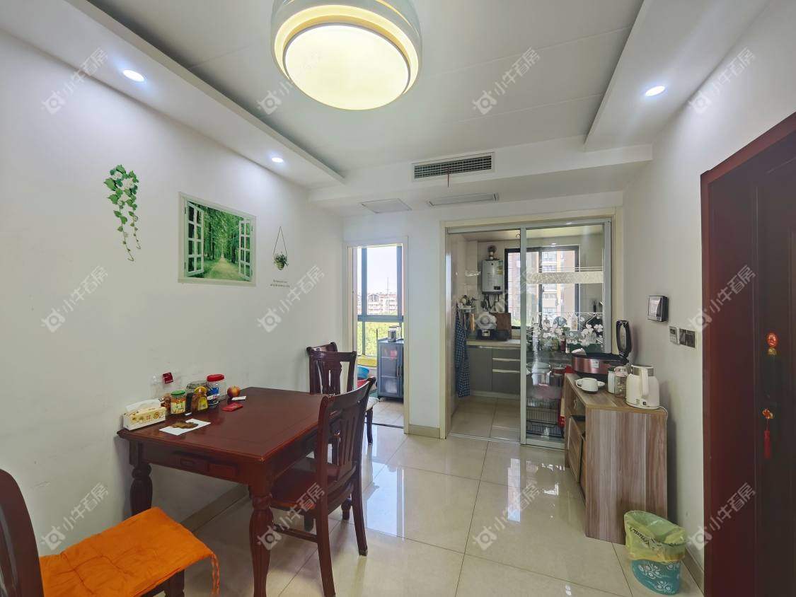 镇江华都锦城在售二手房源室内图_小牛看房