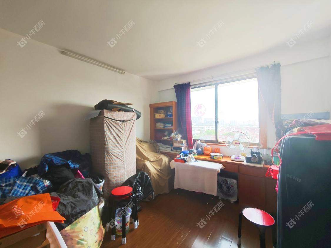 镇江六中综合楼在售二手房源室内图_小牛看房