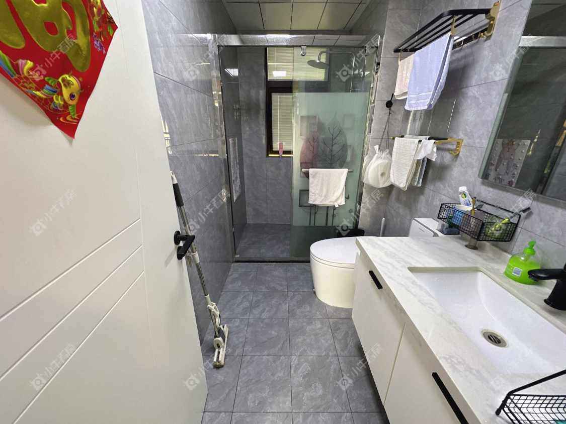 镇江荣城国际（中央公馆）在售二手房源_小牛看房