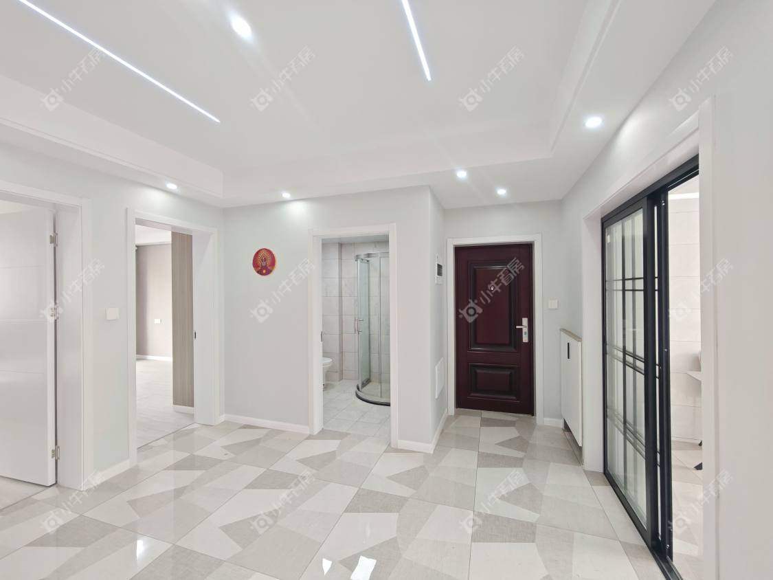 镇江凤凰新村在售二手房源室内图_小牛看房