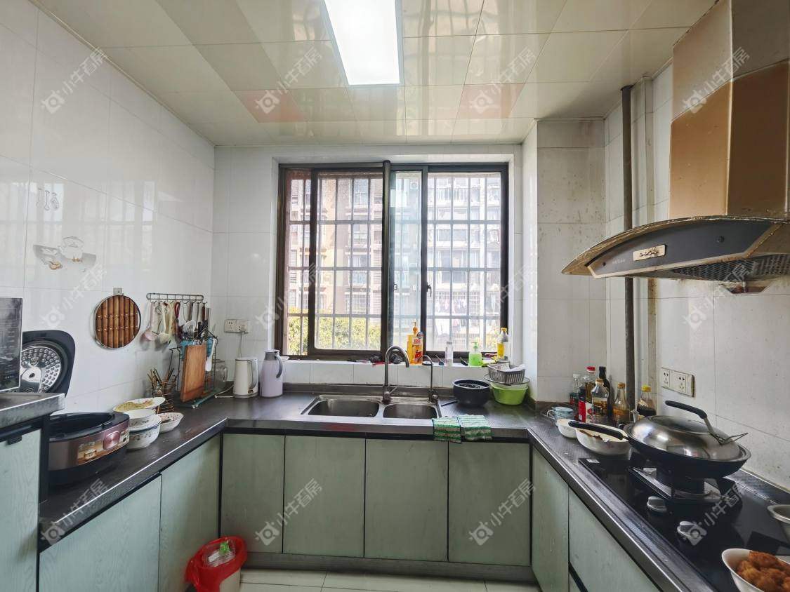 镇江水岸春天在售二手房源室内图_小牛看房