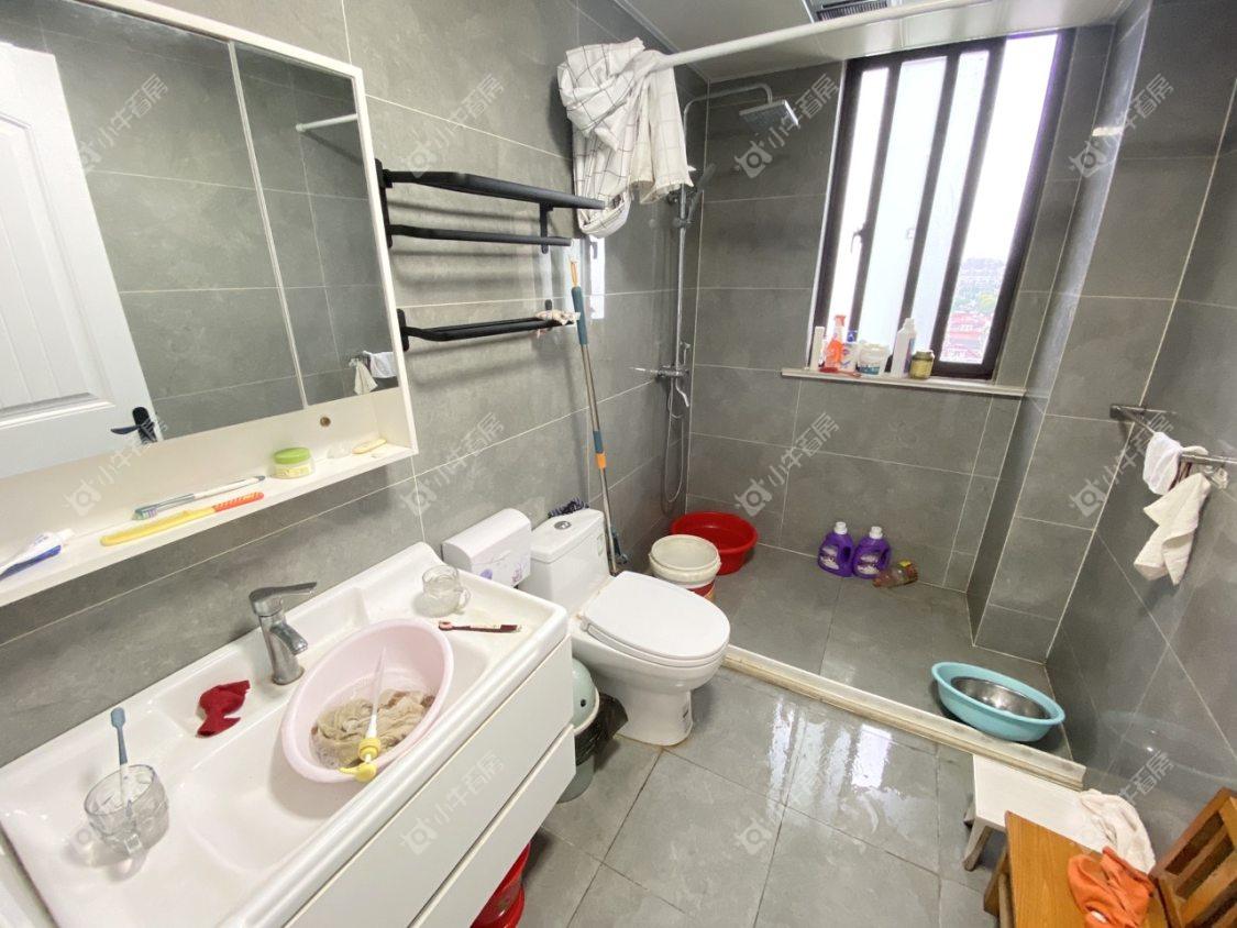 镇江凤凰郡在售二手房源室内图_小牛看房