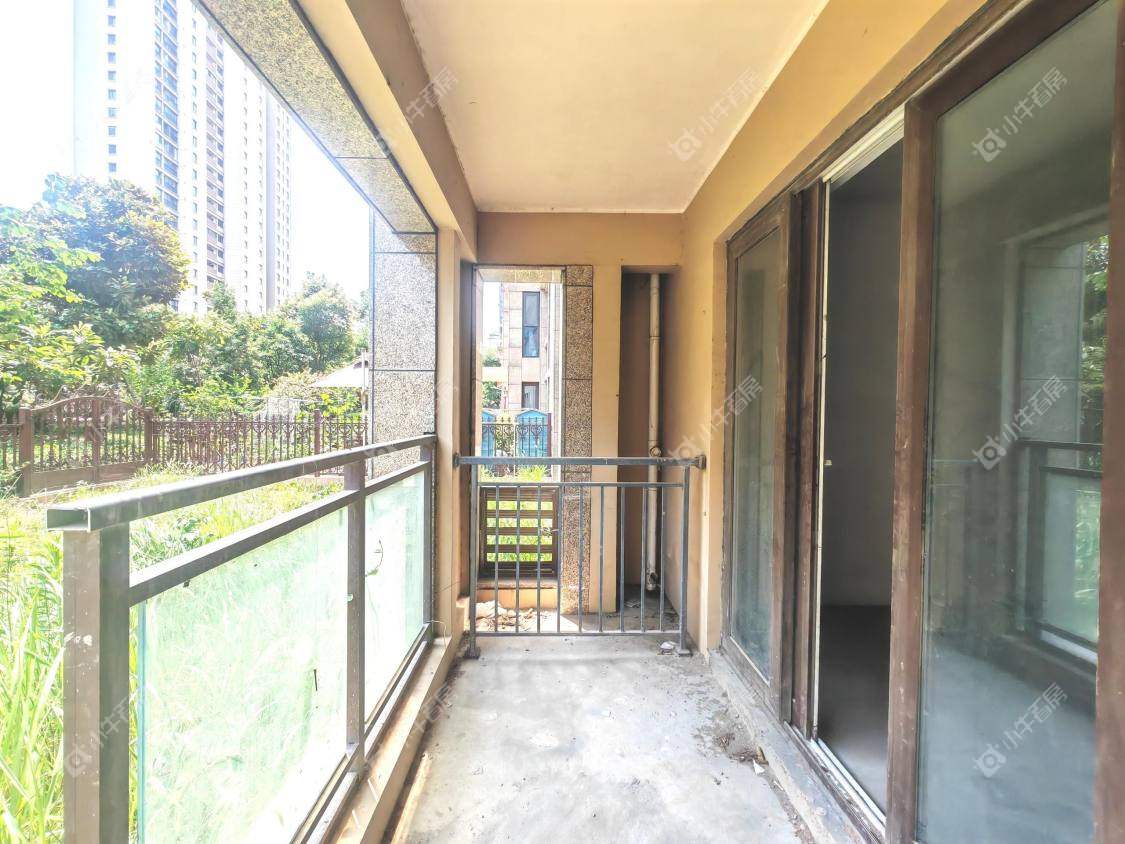 镇江大亚第一城在售二手房源室内图_小牛看房