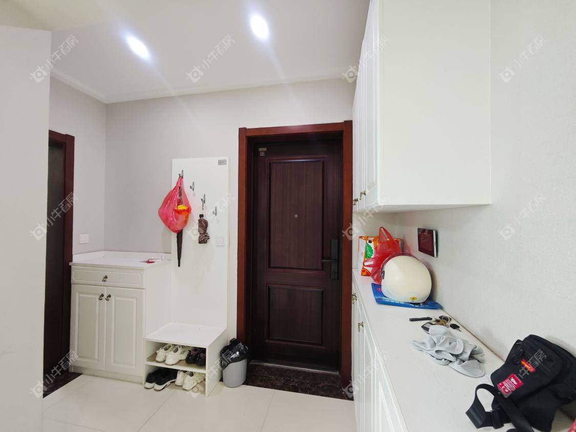 镇江碧桂园在售二手房源室内图_小牛看房