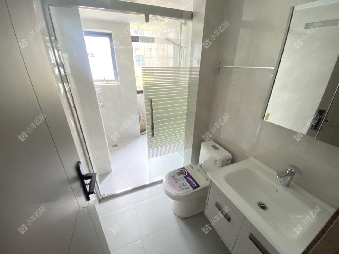 镇江凤凰新村在售二手房源室内图_小牛看房