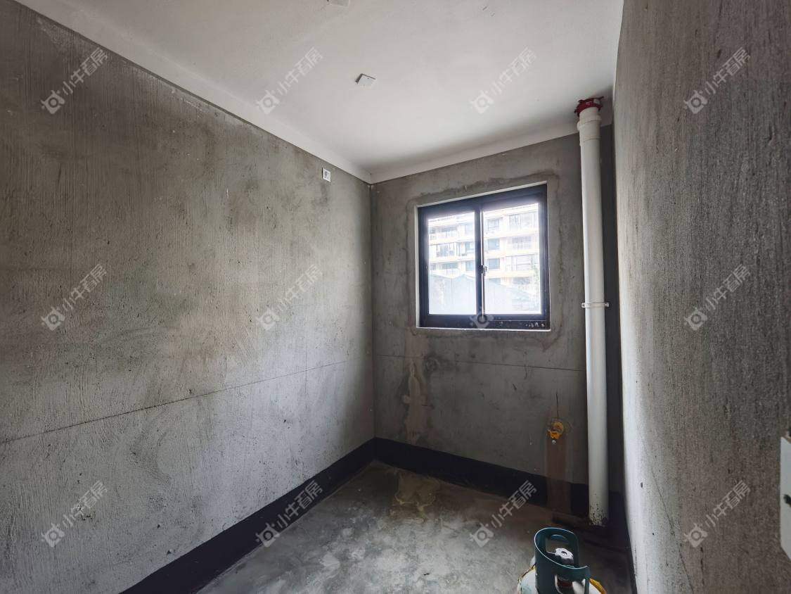 镇江珑蟠里在售二手房源室内图_小牛看房