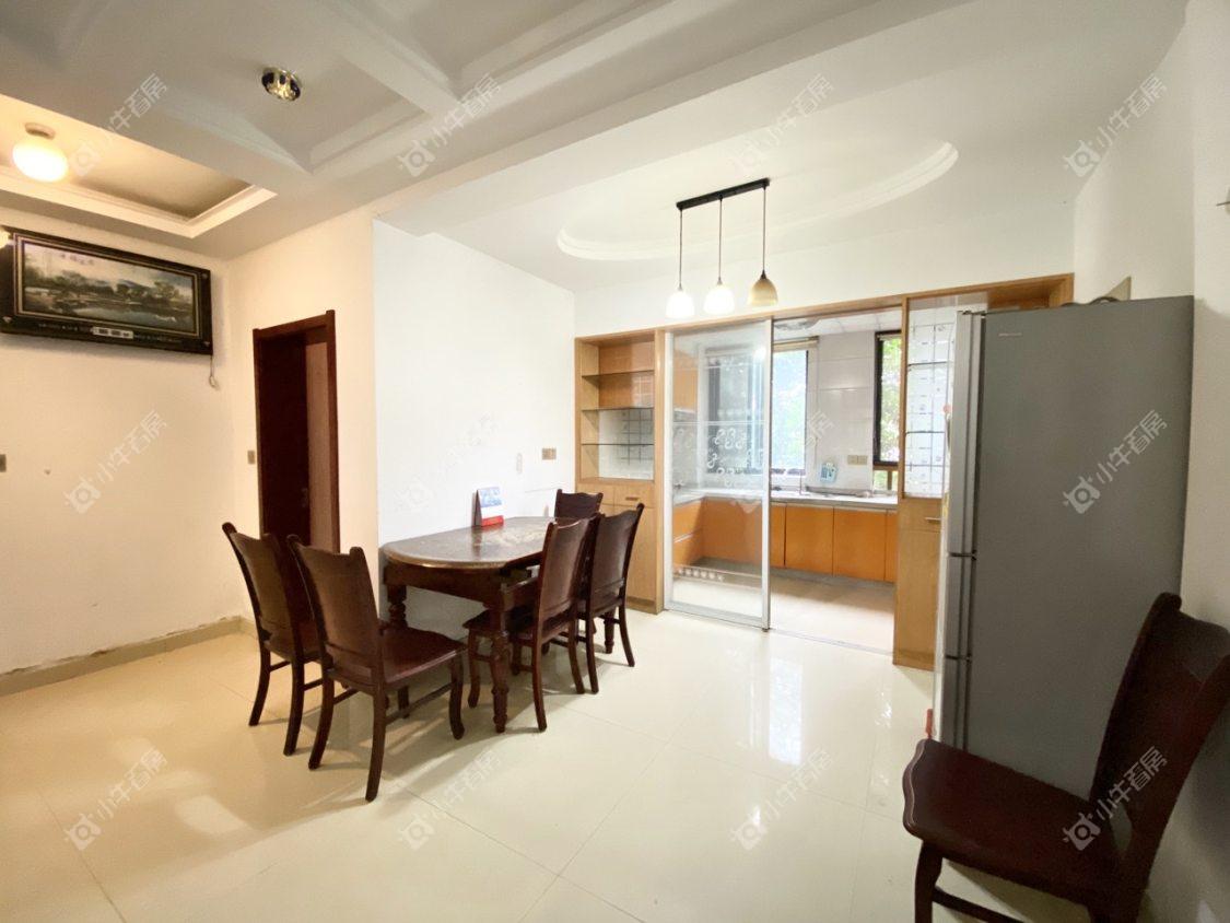 镇江世纪豪都在售二手房源室内图_小牛看房