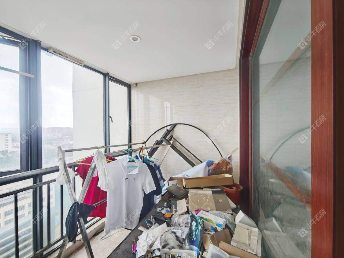 镇江凤凰国际在售二手房源室内图_小牛看房