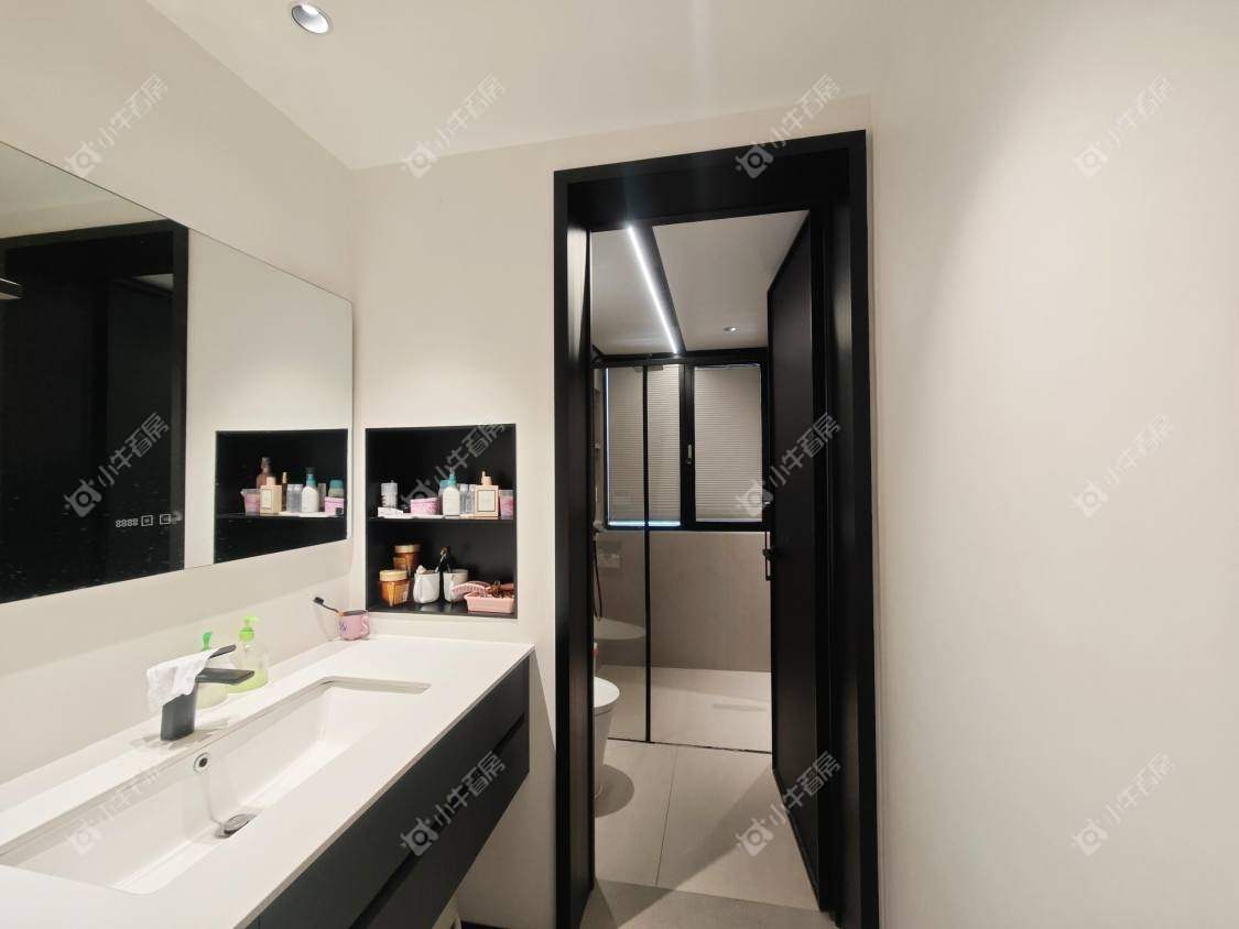 镇江荣城国际（中央公馆）在售二手房源室内图_小牛看房