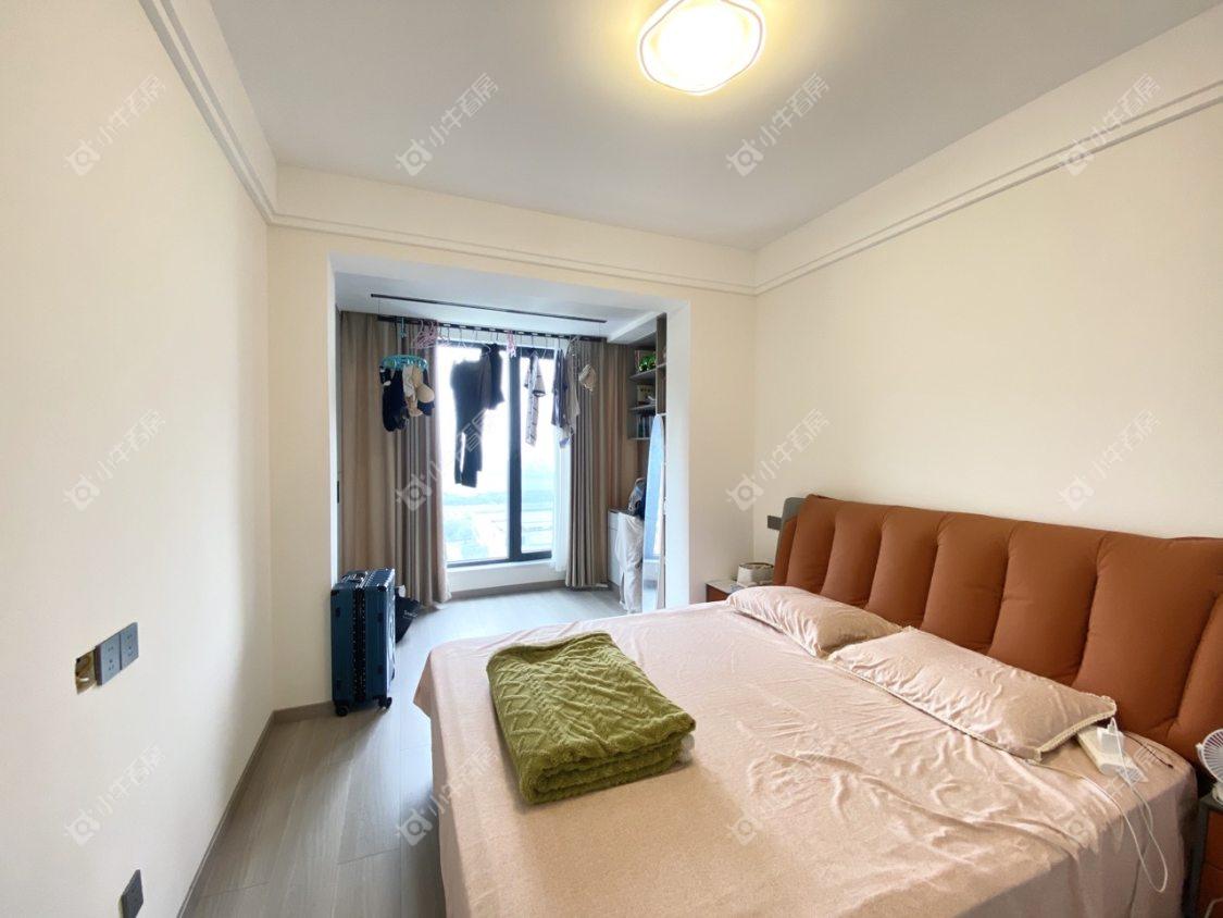 镇江融创华南映在售二手房源室内图_小牛看房