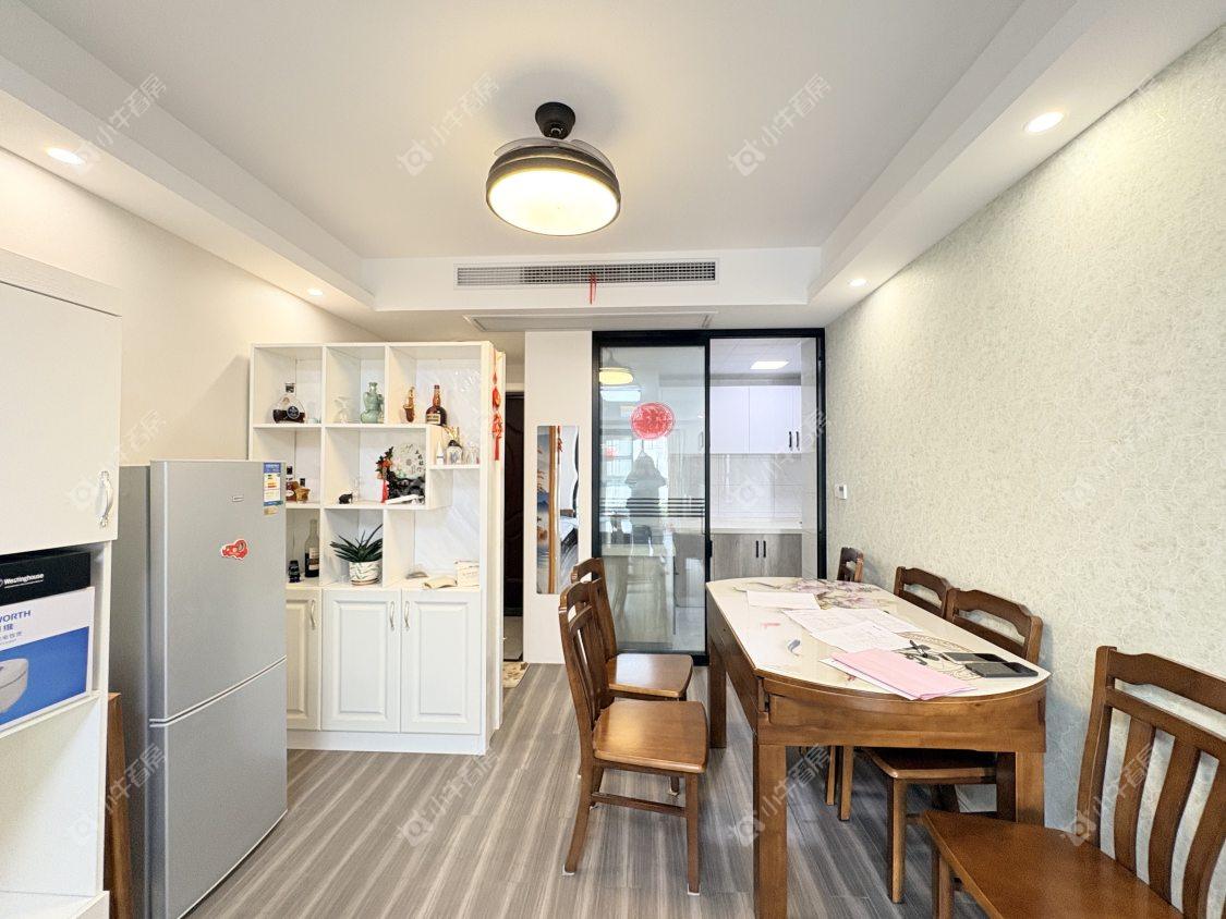 镇江荣城国际一期在售二手房源室内图_小牛看房