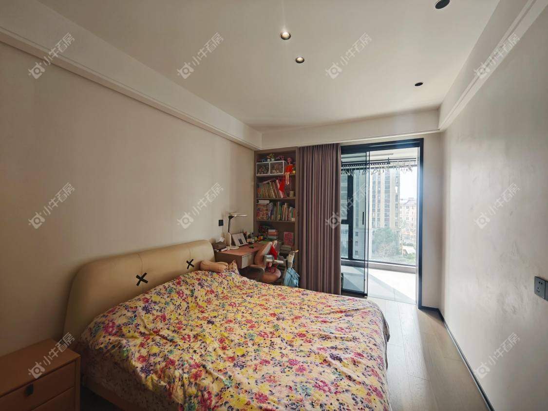 镇江荣城国际（中央公馆）在售二手房源室内图_小牛看房