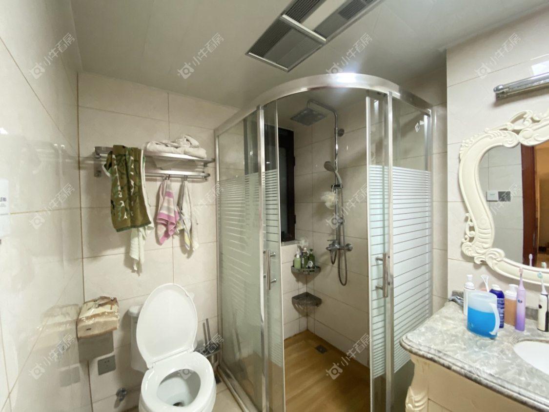 镇江滨河凤凰城在售二手房源室内图_小牛看房