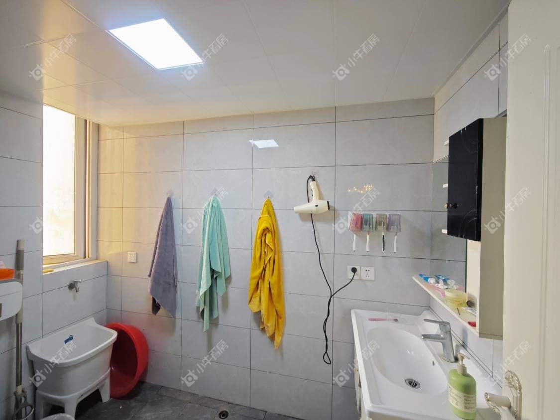 镇江河阳新城在售二手房源室内图_小牛看房