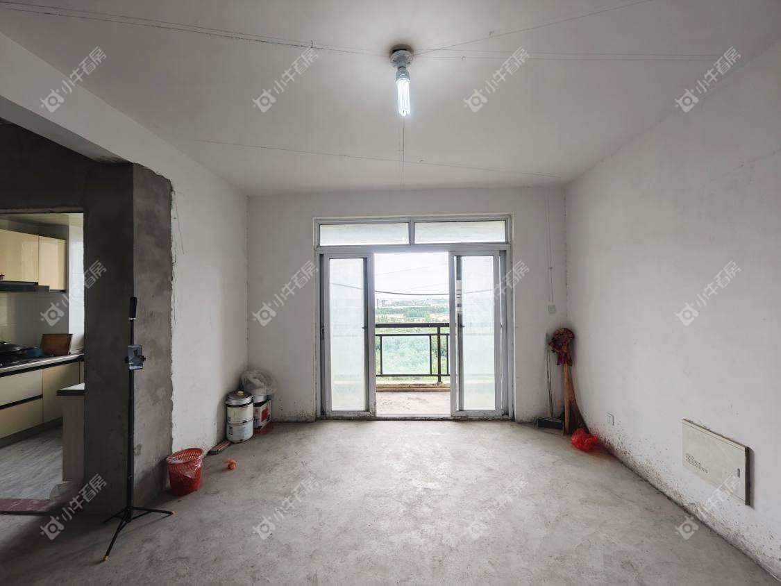 镇江河阳新城在售二手房源室内图_小牛看房