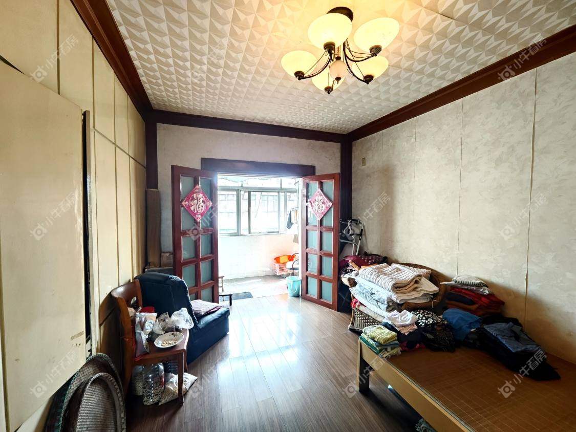 镇江生资公司公寓在售二手房源室内图_小牛看房
