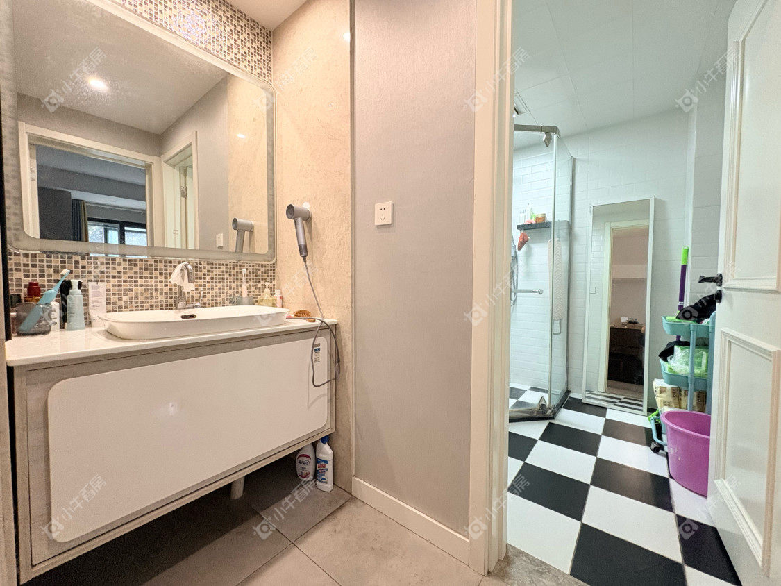 镇江华都幸福里在售二手房源室内图_小牛看房