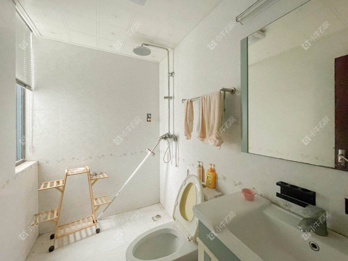 镇江天波城在售二手房源室内图_小牛看房