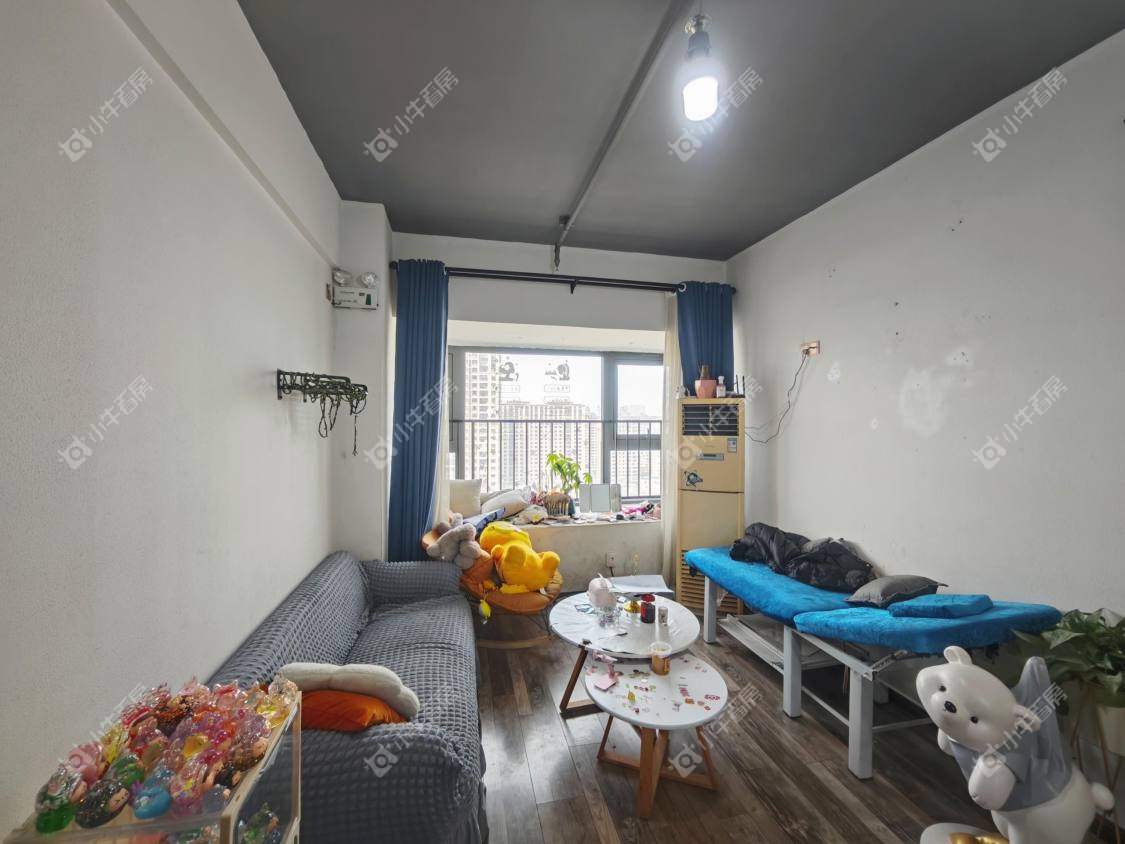 镇江吾悦广场（丹阳）在售二手房源室内图_小牛看房