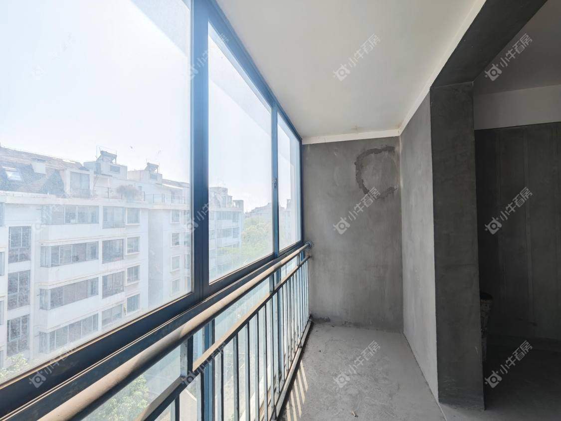 镇江天波城在售二手房源室内图_小牛看房