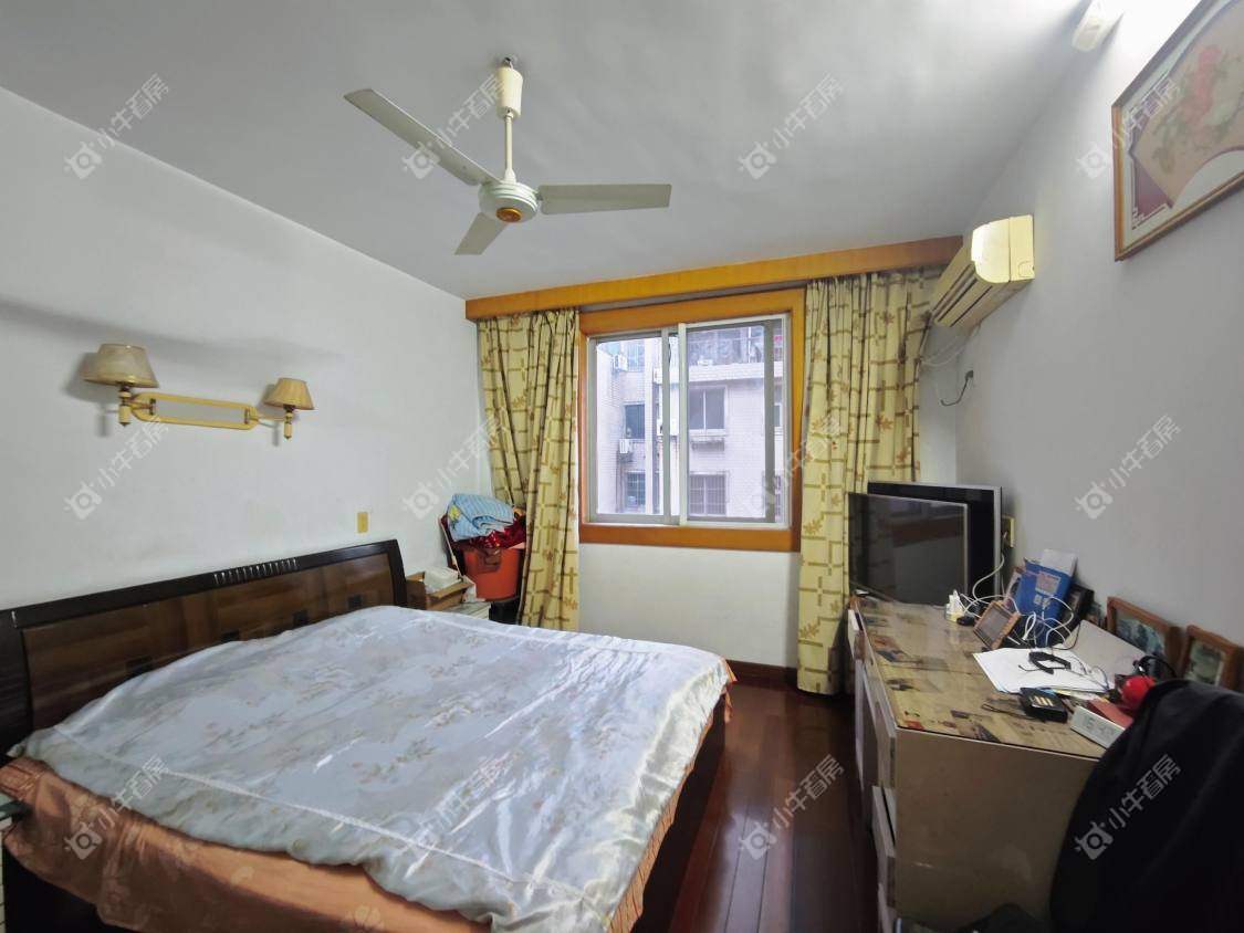 镇江百合苑在售二手房源室内图_小牛看房