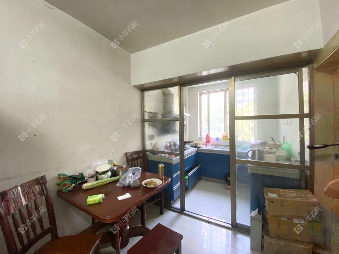 镇江华南新村在售二手房源室内图_小牛看房