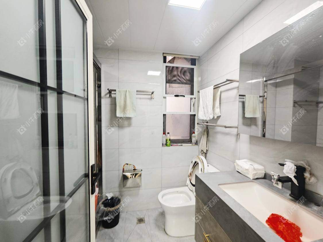 镇江城市绿洲在售二手房源室内图_小牛看房