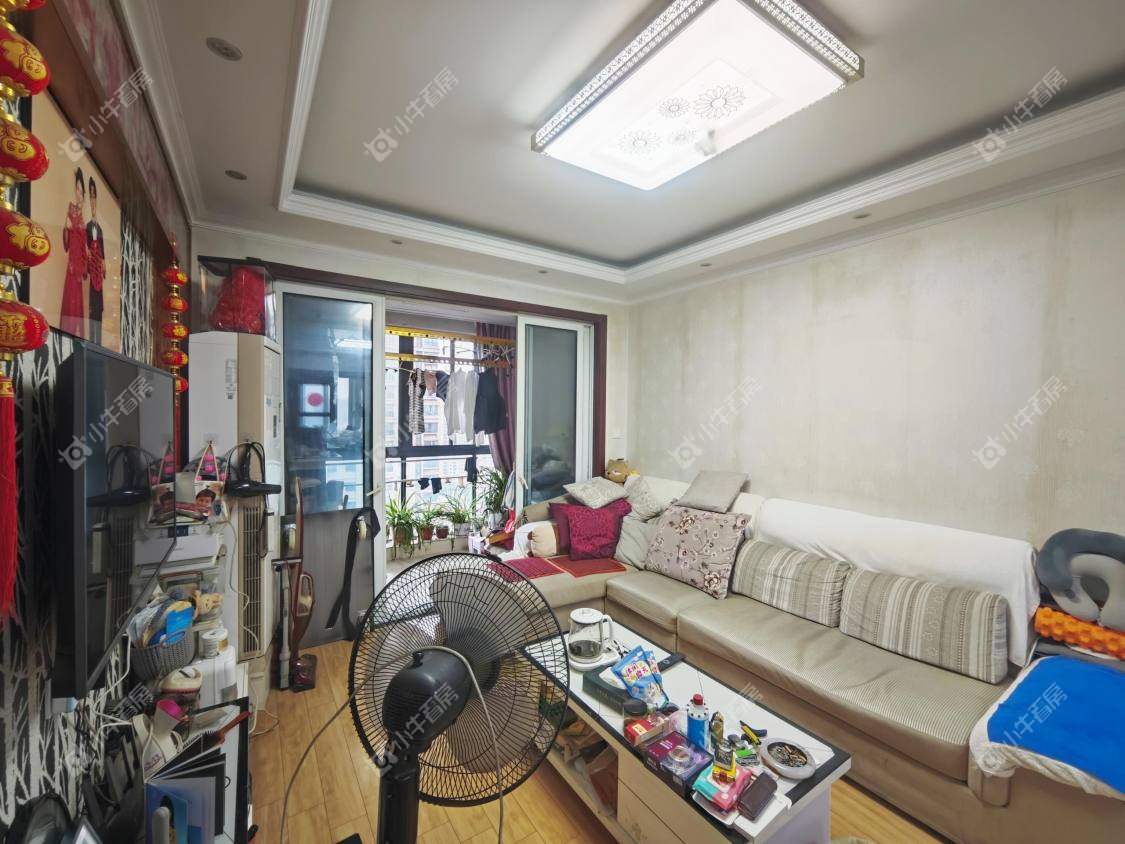 镇江碧桂园在售二手房源室内图_小牛看房