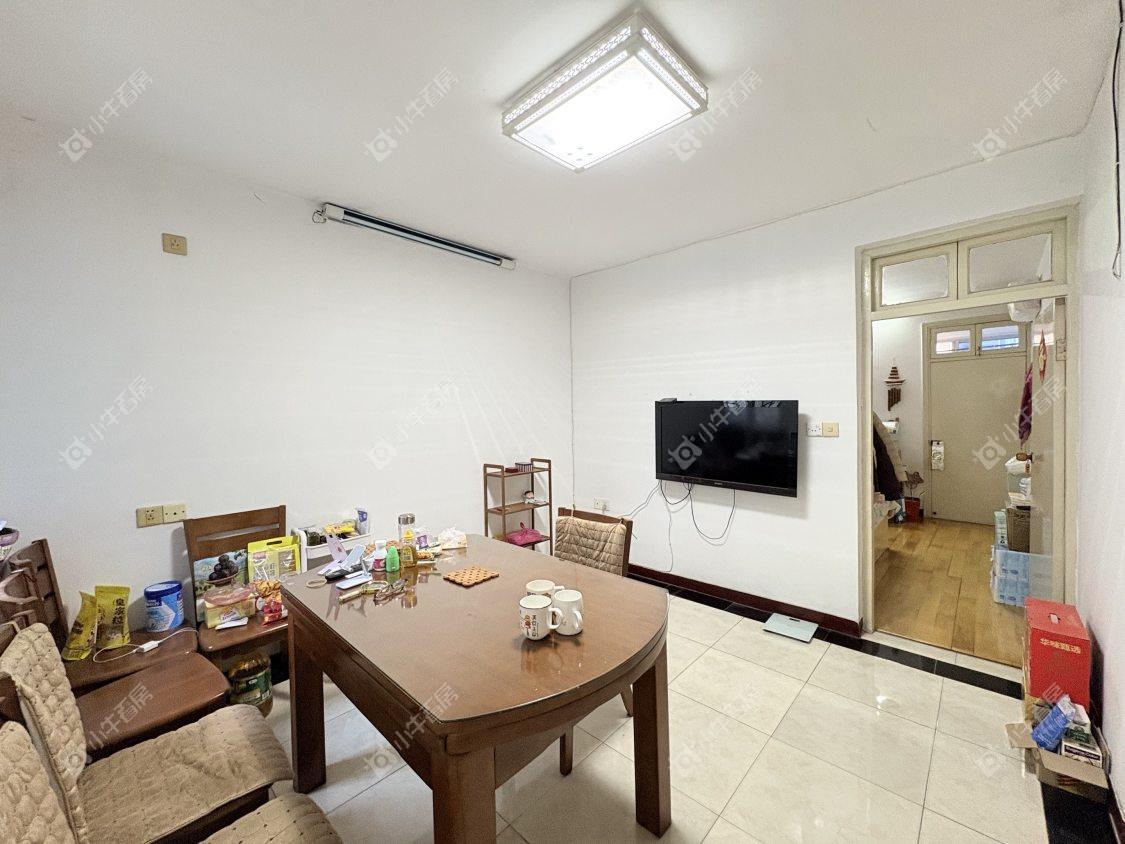 镇江凤凰新村在售二手房源室内图_小牛看房