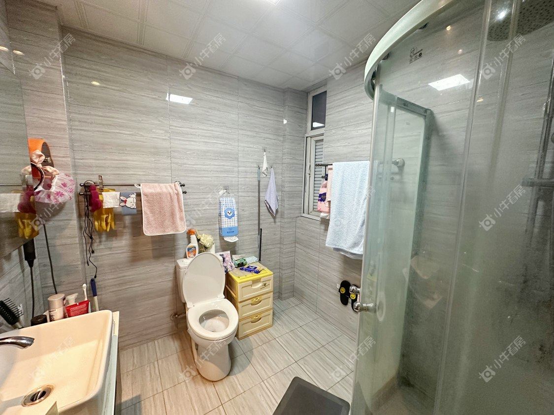 镇江芳草苑在售二手房源室内图_小牛看房