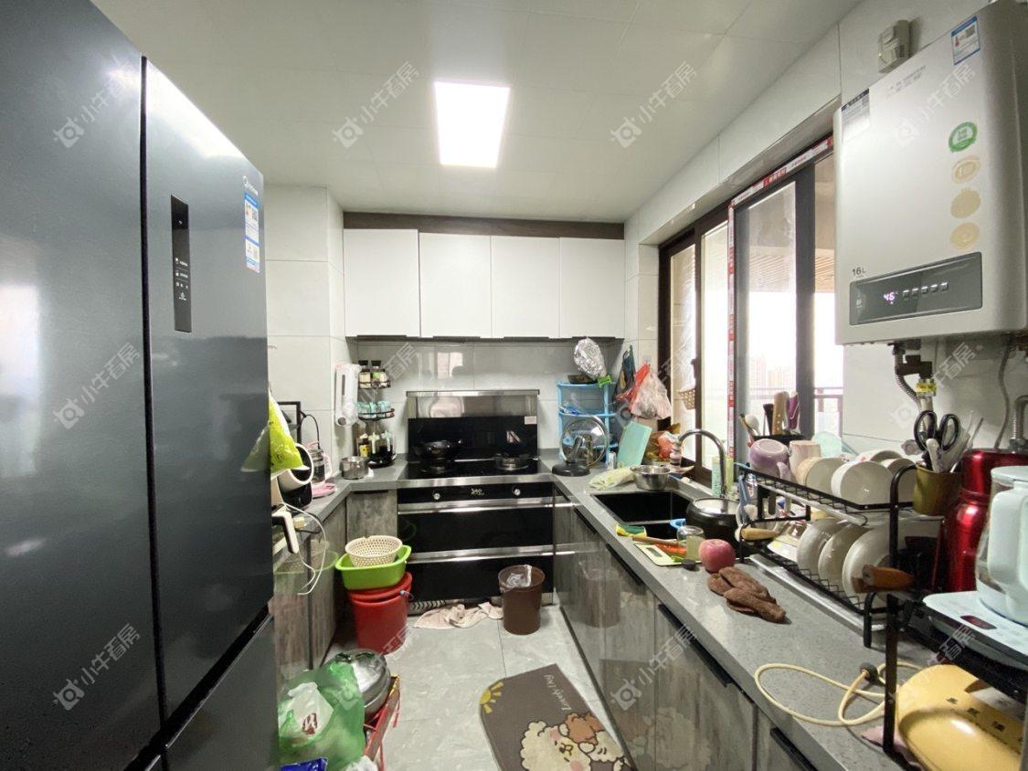 镇江凤凰郡在售二手房源室内图_小牛看房