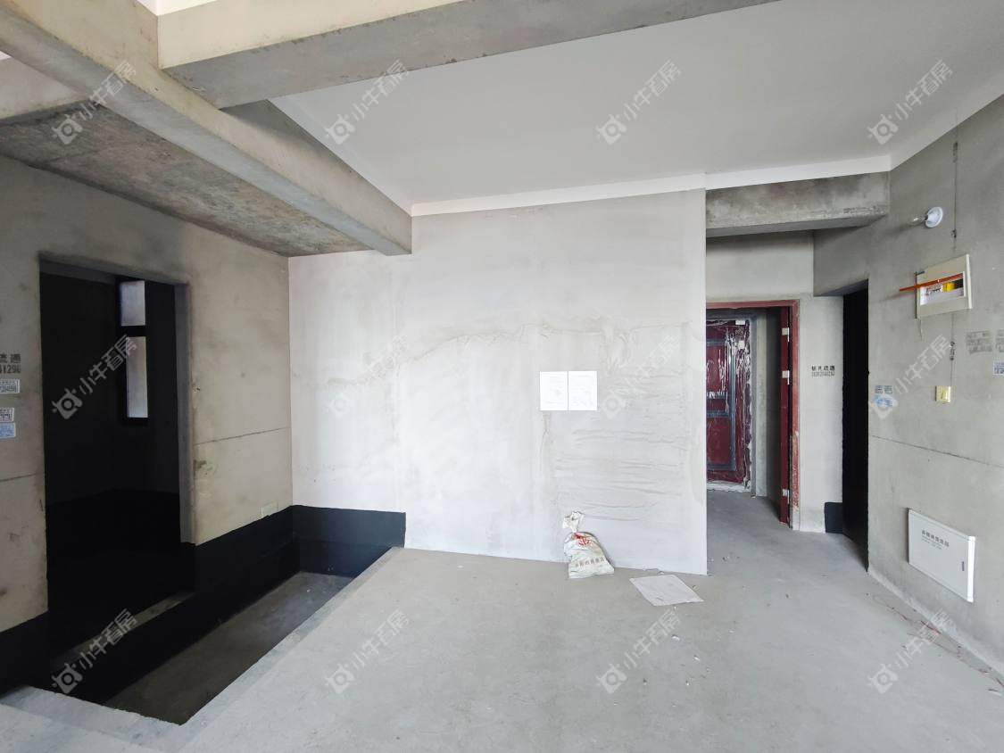 镇江昆仑华府在售二手房源室内图_小牛看房